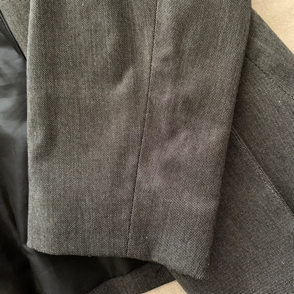 Calvin Klein Charcoal One-Button Lux Blazer Women’s Size 6 - Picture 10 of 10